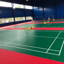 Substituição suave para pisos da corte de badminton