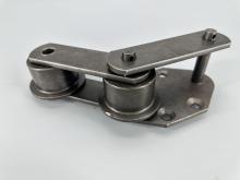 Stacker-reclaimer chains for the mining industry