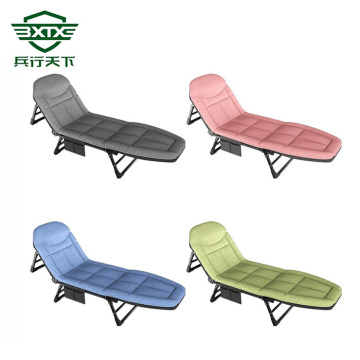 A six-legged bed for lunch break