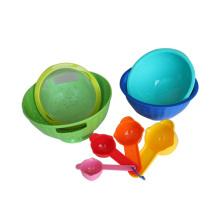 Plastic Nesting Bowl And Spoon