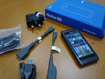 Nokia N8 Quadband 3G HSDPA GPS Unlocked Phone (SIM Free)
