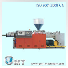 Plastic plate extruder