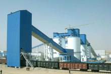 Train loading station for logistics companies