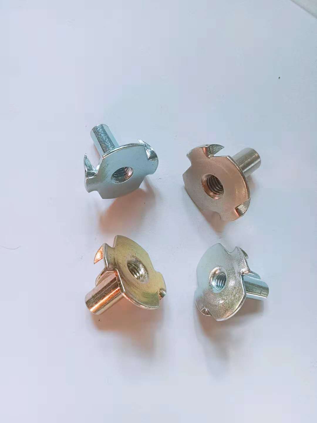 M4 riveting tee nuts