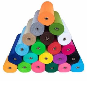 tissu en feutre en polyester coloré