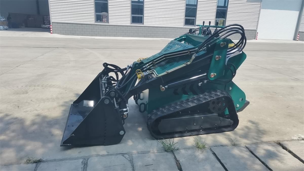ładowarka o sterowaniu burtowym skid steer loader