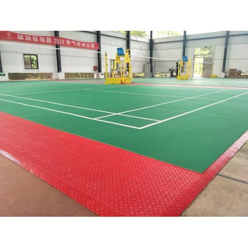 Pertandingan badminton menggunakan corak pasir PVC lantai bawah