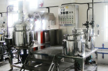 5000l Pharmaceutical Ointment Vacuum Homogeneous Emulsifier Machine / Equipment