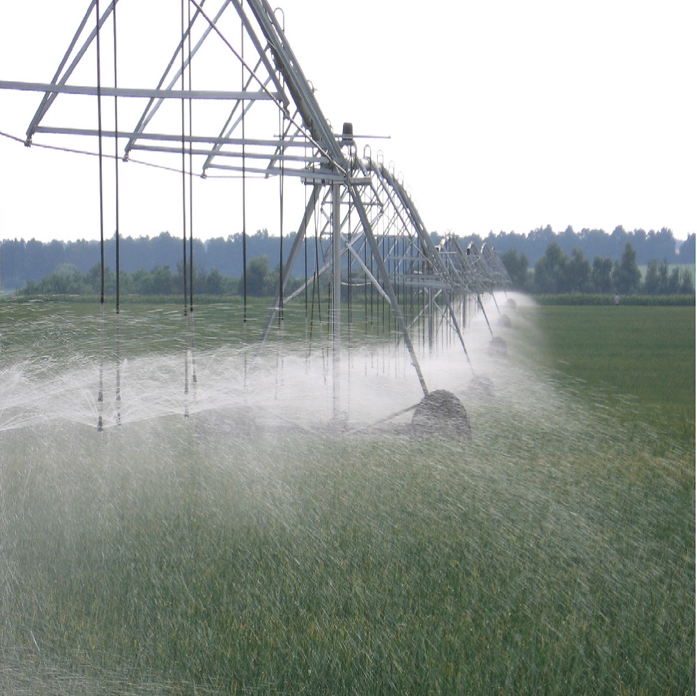 الوسط المحوري للري مع Komet Sprinkler