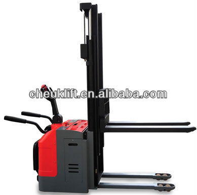 1.3 ton High Quality Power Stacker (Straddle Legs)