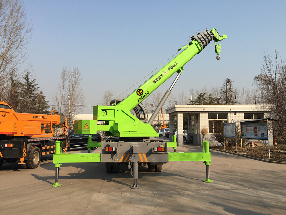 Auto Cranes Truck