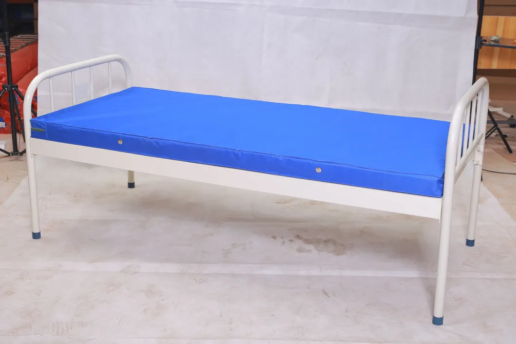 Hospital Use Comfortable Medical Bed with Mattress