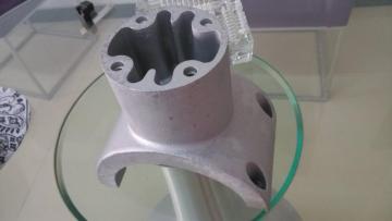 auto part; aluminum casting support; auto part; engine casting