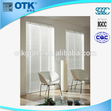 windows with internal mini blinds