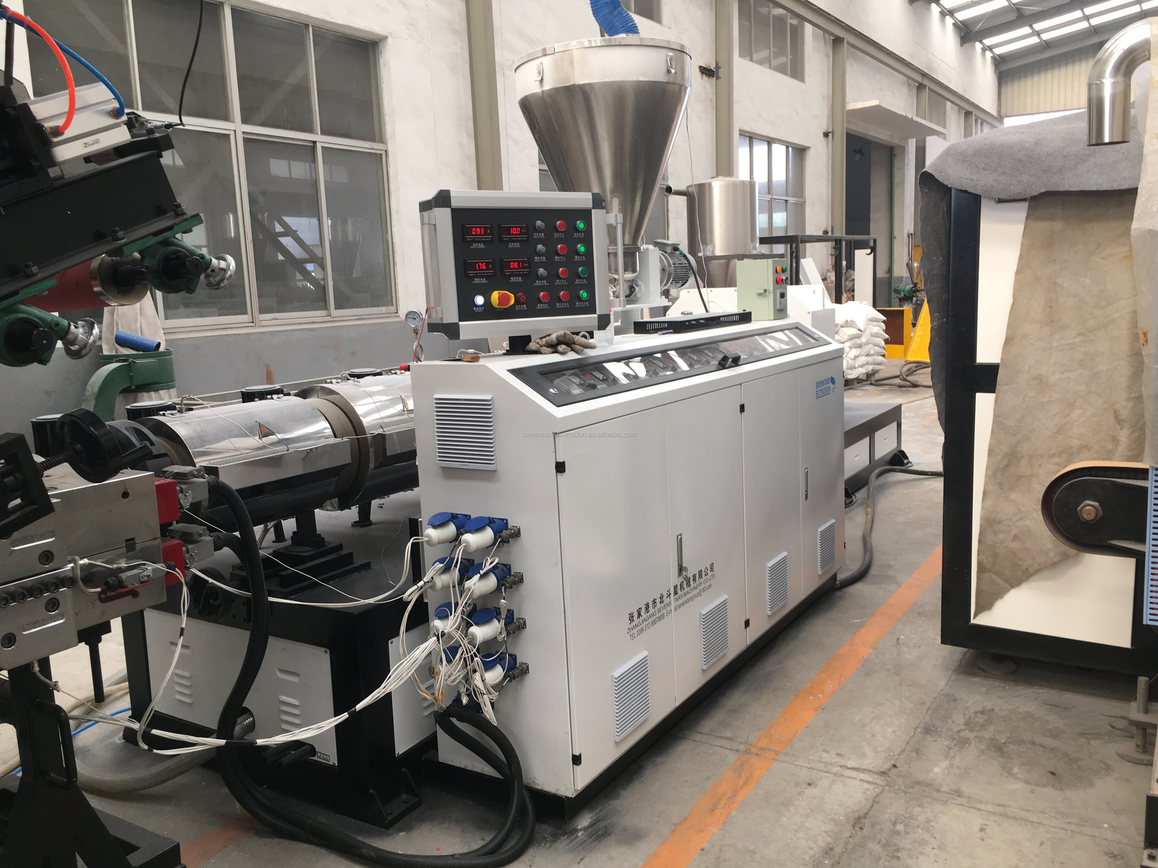 Stone Plastic PVC SPC Flooring Machine Stone Plastic PVC SPC Flooring Machine