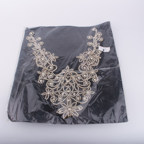 Color Collar Pattern Bead Glass Stone V Shape Neckline Rhinestone Applique Design For Dress