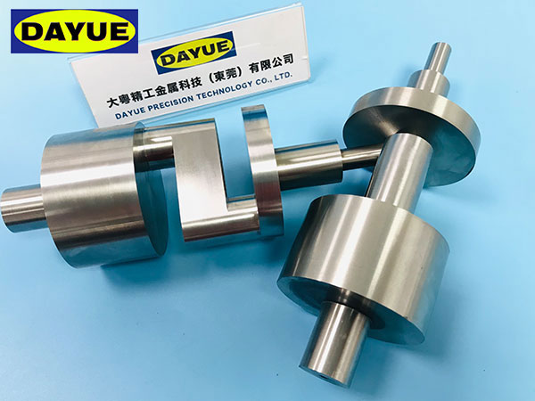 Customised precision automotive crankshaft 