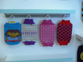 acrylic knitted pet clothes