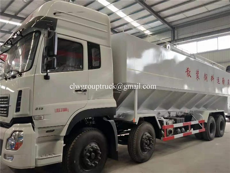 Dongfeng 8x4 شاحنة نقل العلف السائبة