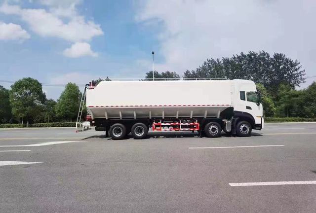 16 طن شاحنة التغذية السائبة/ 32 متر 3 شاحنة نقل العلف السائبة