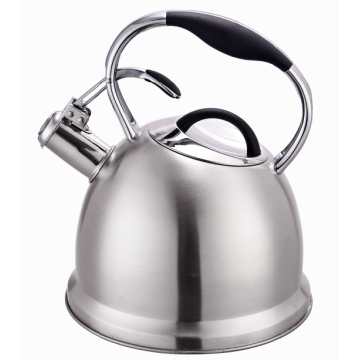 Classic whistling kettle with matt finish