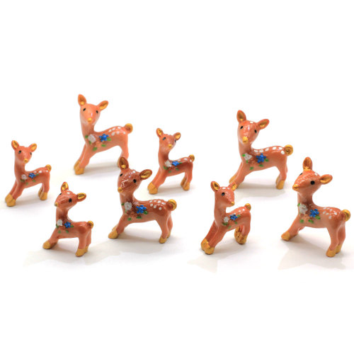 100 unids / set Artificial Mini Sika Deer Fairy Garden Miniaturas Gnomos Terrarios de musgo Resina Figuras de artesanía para la decoración del hogar