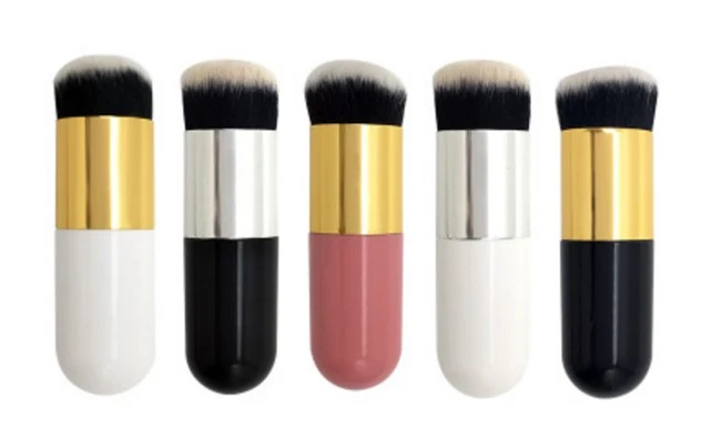 White Woooden Handle Bb Cream Makeup Brush