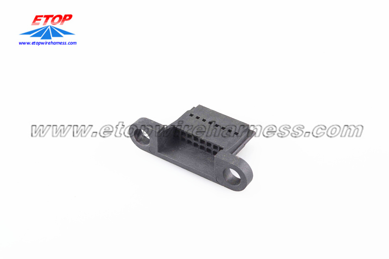 Conector local moldeado por TYCO