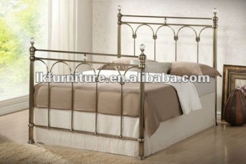 Antique bed in powder coating finish