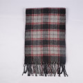 Selendang plaid warna hitam merah