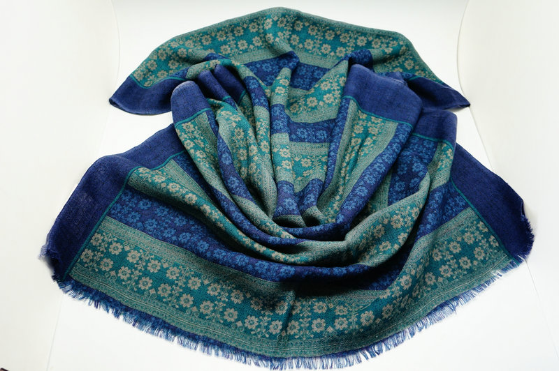 Printed Wool Scarf Yf 2013 765 7002