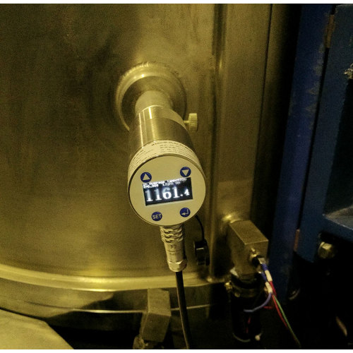 1-color industrial thermometer pyrometer with OLED display