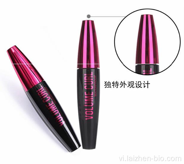 Mascara dày và dài mà không bị nhòe