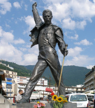 Fine Workmanship Life Size Bronze musician statues