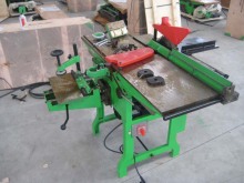 TYPE MULTIPLE USE WOODWORKING MACHINE