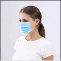 maschera medica blu con facce