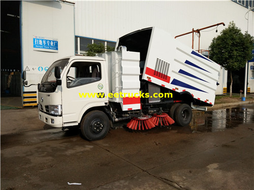 Dongfeng 6000 Lita za Mtaa Sweeper Magari