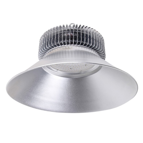 Outdoor high bay light with low thermal resistance