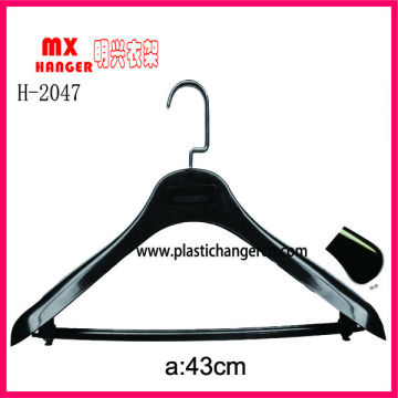 plastic garment hanger