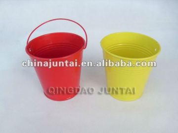 tin pail
