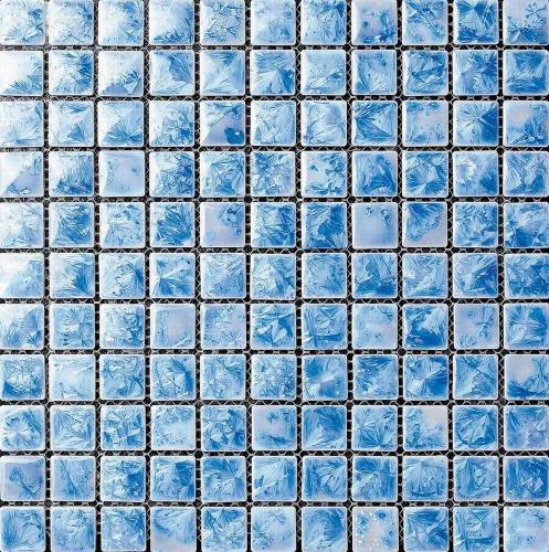 Hellblau glasierte Keramik Mosaik