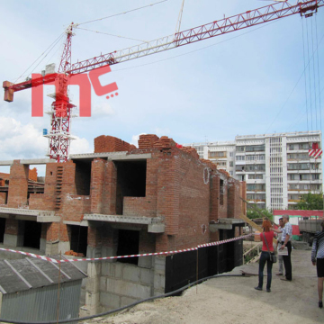 Self climbing tower crane 10t