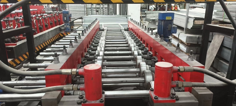 Reinforced Bridge Cover Forming Equipment by Yiping