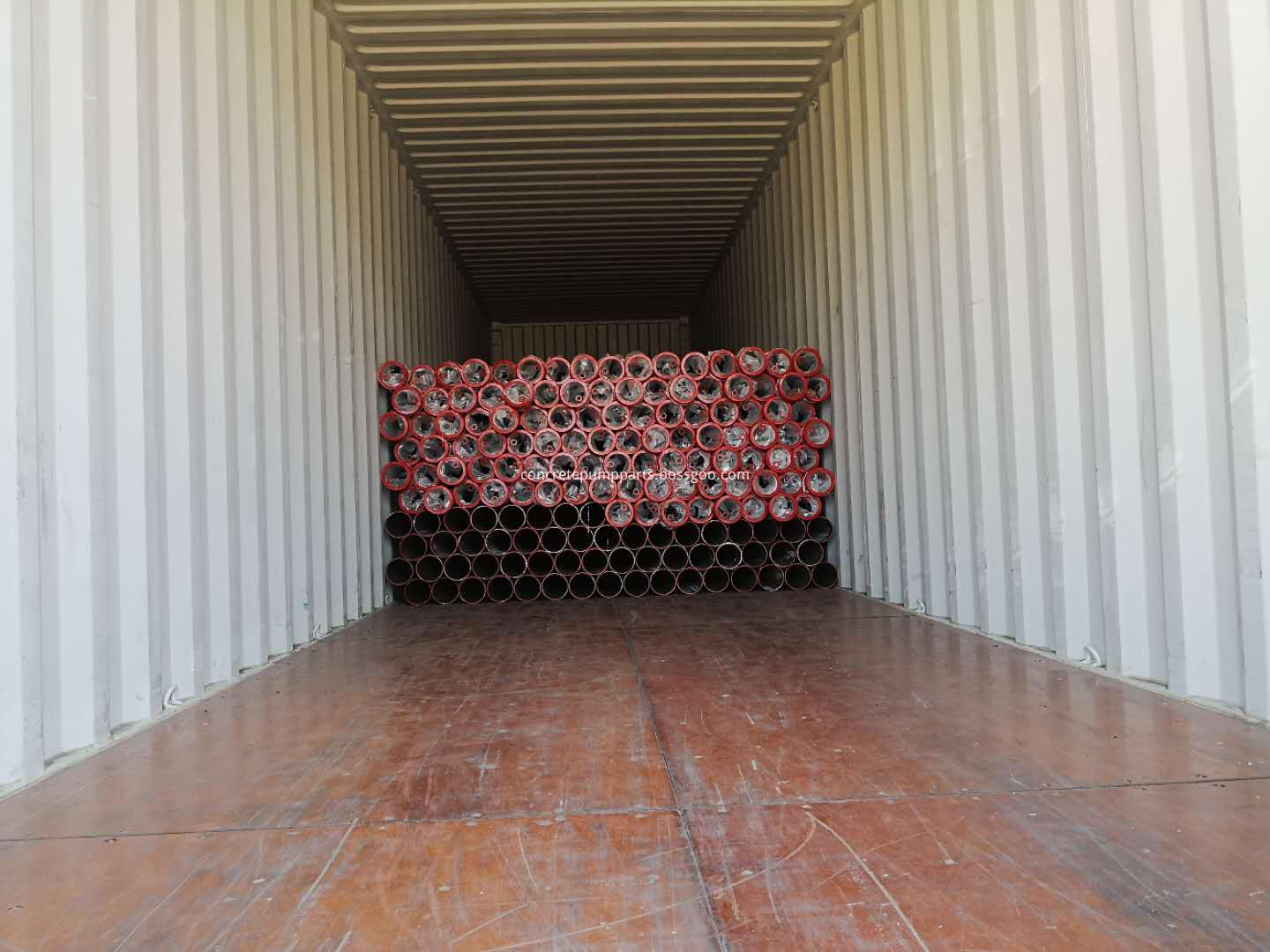 pipe loading container