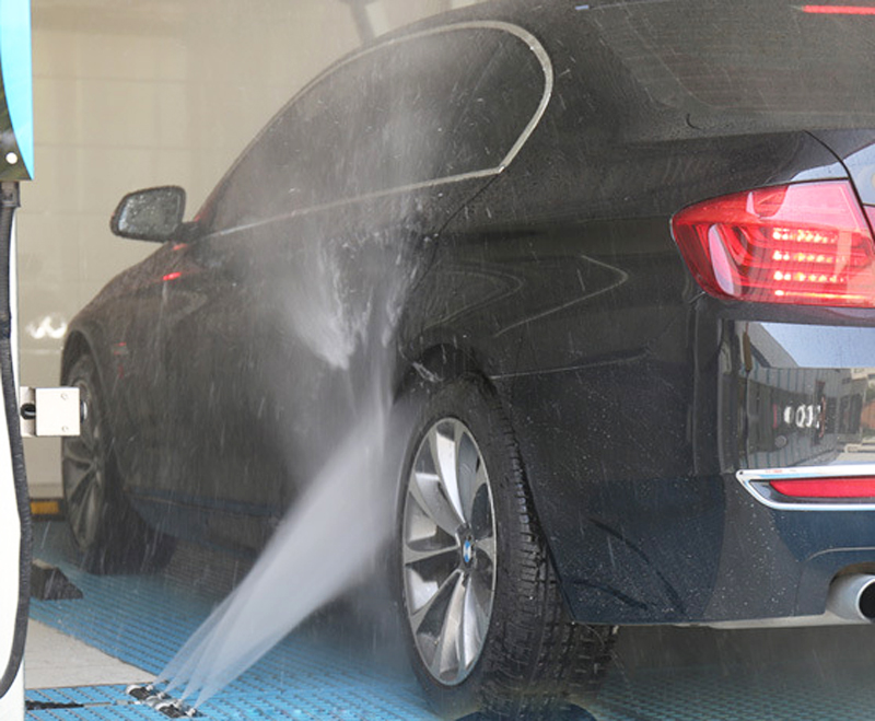 automatic car wash robot