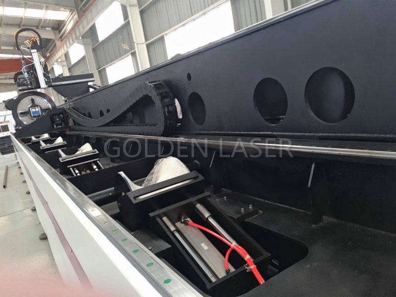 Laser Metal Tube Cutting Machine in Production 4