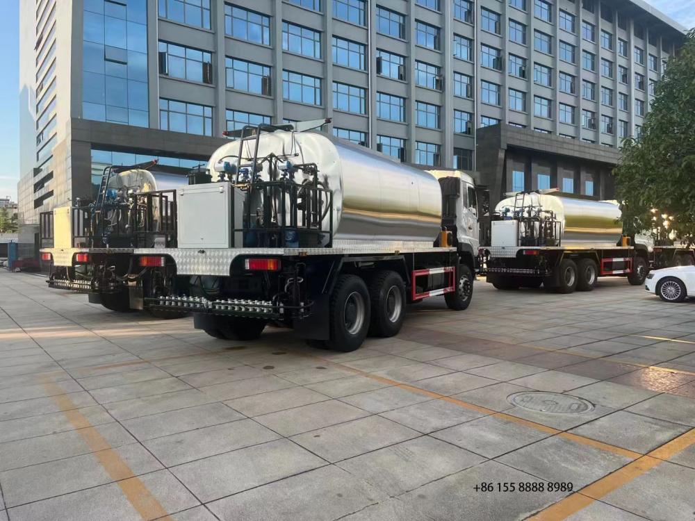 Asphalt Spray Truck 5 Jpg