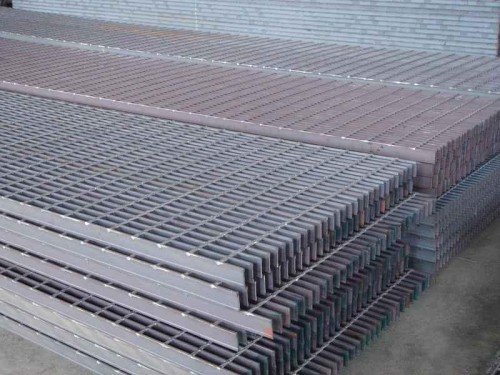 New Market Steel Grating