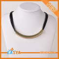 Collar de cadena negro plateado oro simple