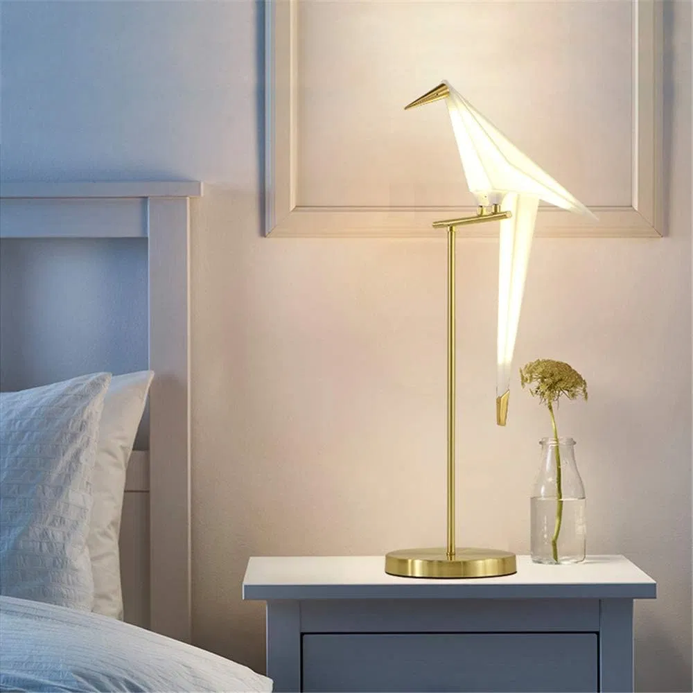 Modern Nordic Decorative Bird Lamp with Luxury Gold Crane Design